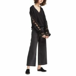 Deals 💯 French Connection Cotton Lace Bell-Sleeve Top Black 🧨